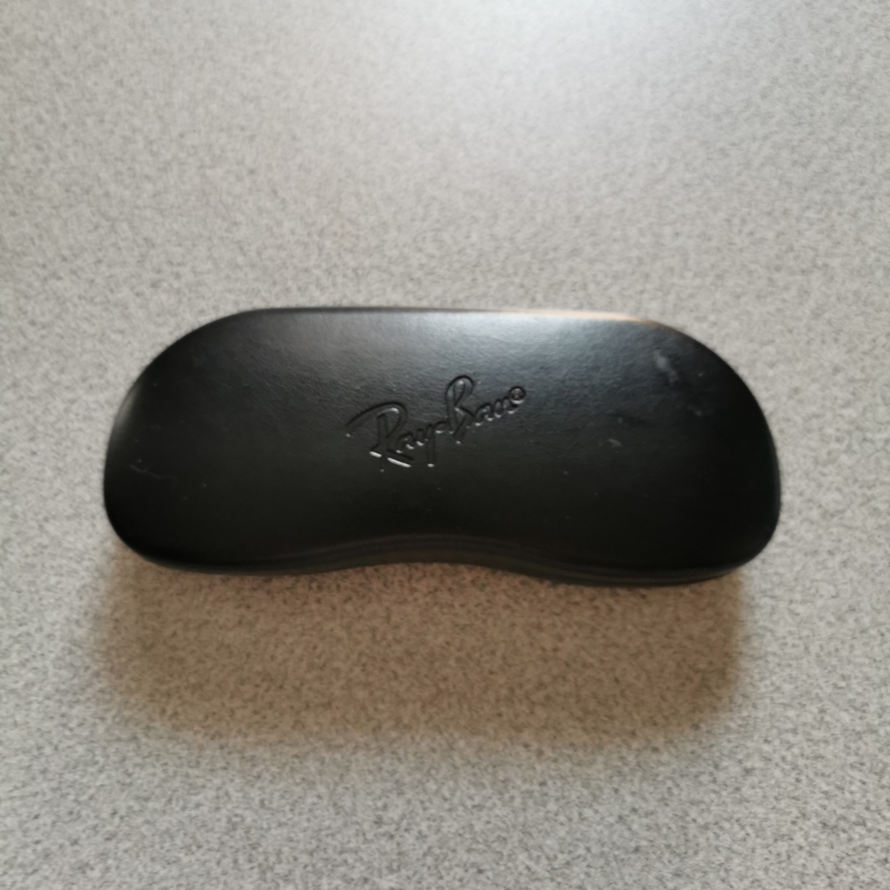 Black Leather Ray-Ban Sunglass Case